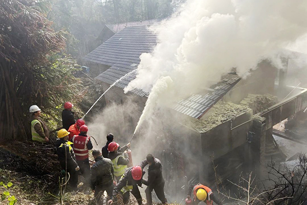 突發(fā)火災，大墊高速公路TJ3項目緊急救援