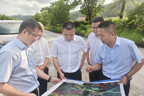 川交公司黨委書記、董事長杜江林赴遼寧、河北調研項目建設情況