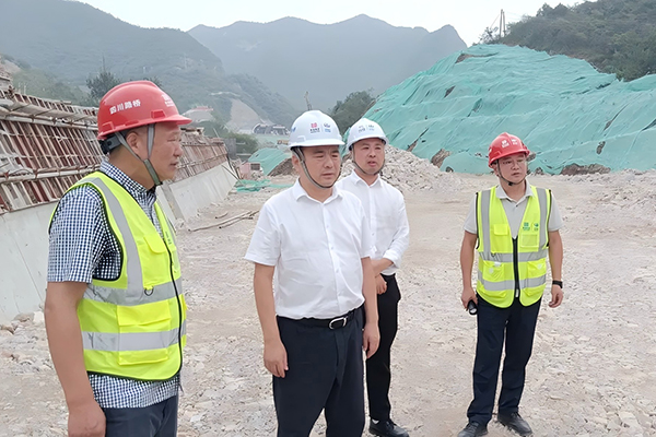 川交公司黨委書記、董事長杜江林赴北京門頭溝區(qū)國道108項目檢查指導工作